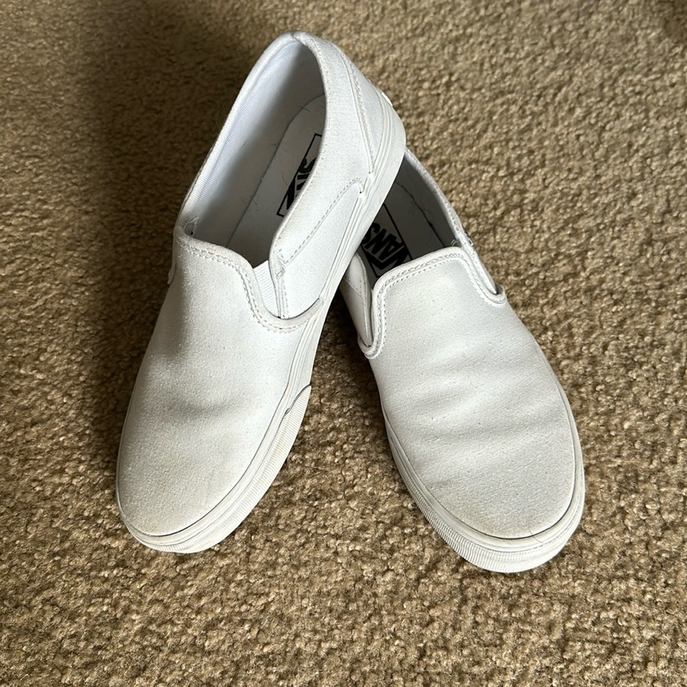 Vans Classic White Slip-On Tumble Shoe!!